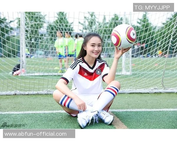 欧洲足球宝贝彩绘艺术探索与文化传承的完美结合 欧洲足球宝贝彩绘艺术探索与文化传承的完美结合