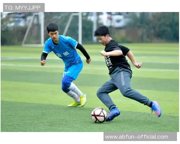 笑谈绿茵场上的悲喜剧相声揭示中国足球的真实面貌与无奈现状 笑谈绿茵场上的悲喜剧相声揭示中国足球的真实面貌与无奈现状